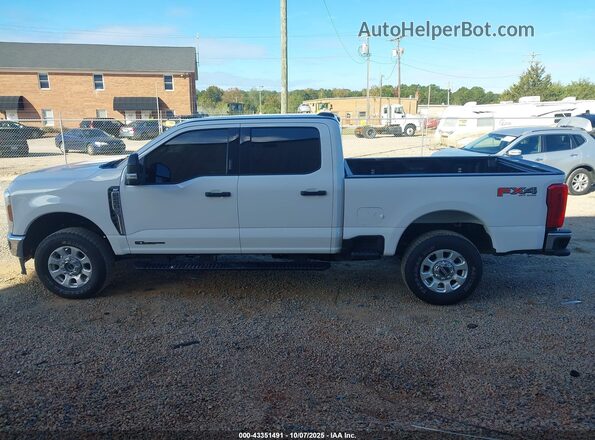 1FT7W2BT3REC36576 2024 FORD F-250 White სალონის 360-გრადუსიანი ხედი