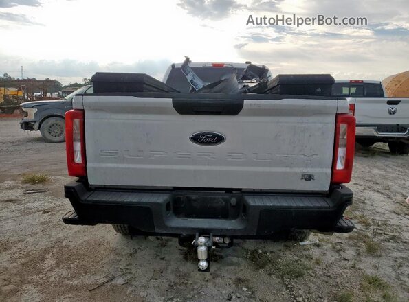 1FT7W2BT4REC49496 2024 FORD F250 White Widok z tyłu