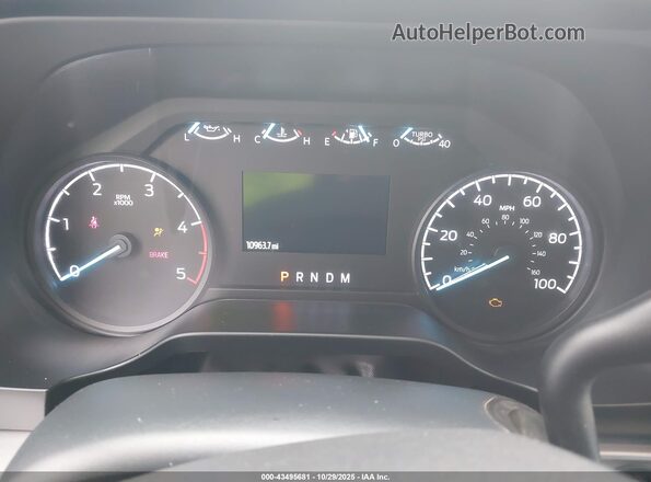 1FT7W2BT5SEC53482 2025 FORD F-250 White Widok tylnych siedzeń