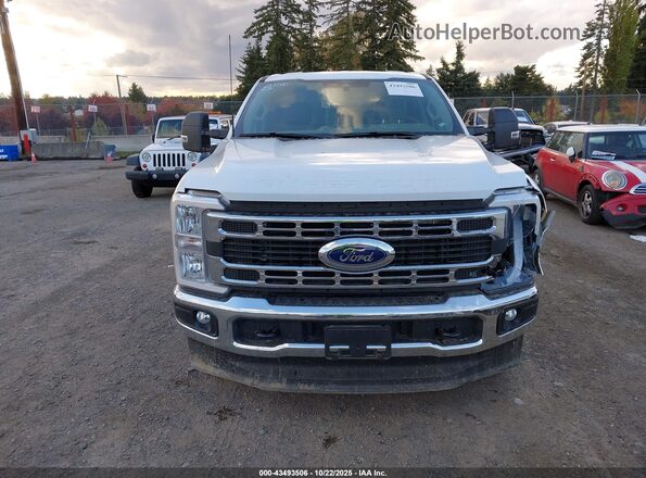 1FT7W2BT5TEC02419 2026 FORD F-250 White Widok zestawu wskaźników
