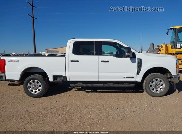 1FT7W2BT6RED24649 2024 FORD F-250 Белый Вид задней части салона