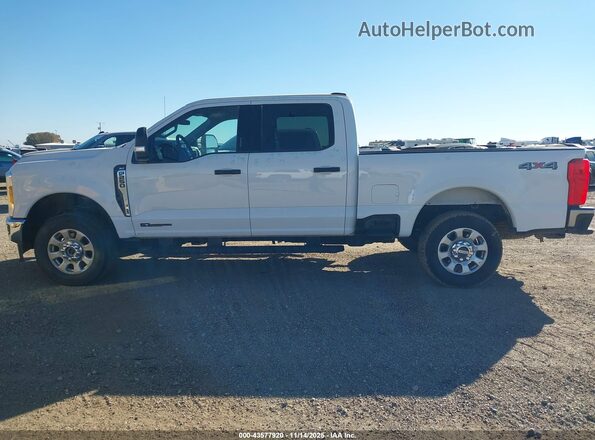 1FT7W2BT6RED24649 2024 FORD F-250 Белый Панорамный вид салона 360°
