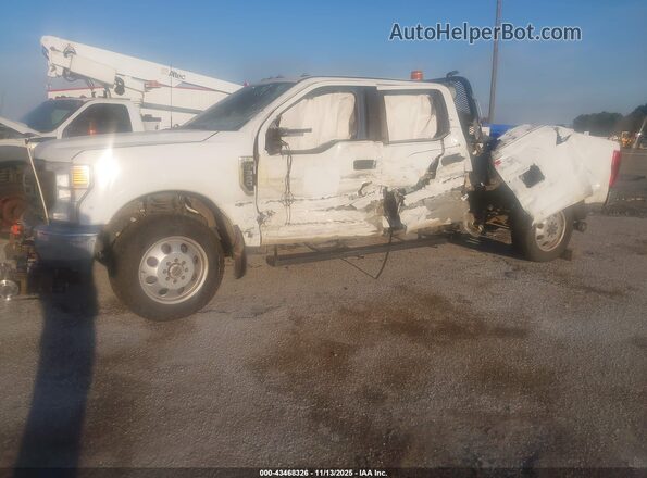 1FT7W3B60NEC96275 2022 FORD F350 White Widok z przodu