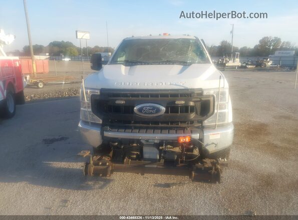 1FT7W3B60NEC96275 2022 FORD F350 White Widok deski rozdzielczej
