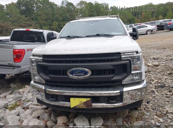 1FT7X2A68MEC02506 2021 FORD F-250 White Widok zestawu wskaźników