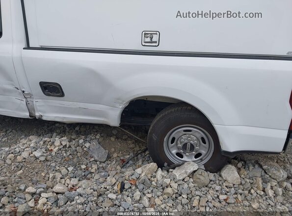 1FT7X2A68MEC02506 2021 FORD F-250 White Widok z przodu