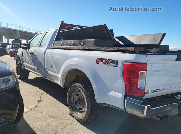 1FT7X2B62HEE02933 2017 FORD F-250  