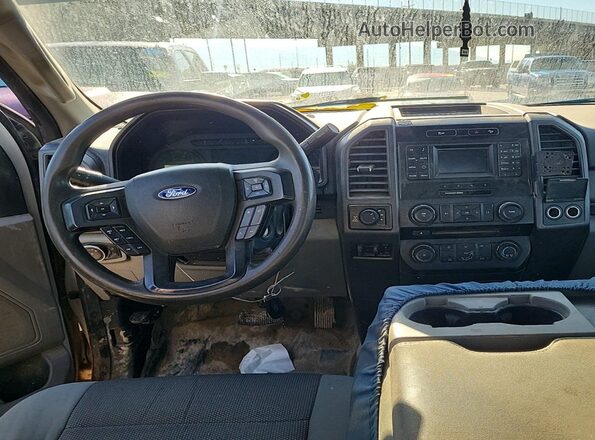 1FT7X2B62HEE02933 2017 FORD F-250  