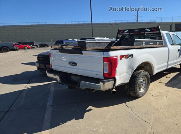 1FT7X2B62HEE02933 2017 FORD F-250  