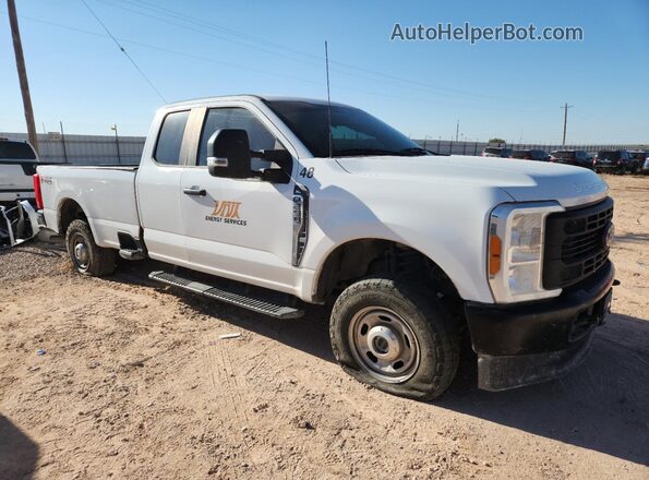 1FT7X2BA7PED17430 2023 FORD F250 White Przód prawy