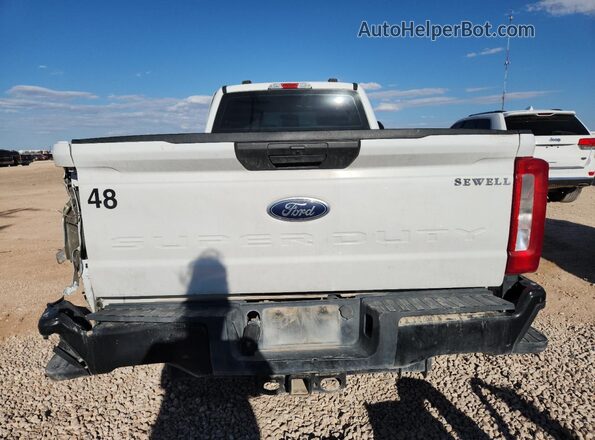 1FT7X2BA7PED17430 2023 FORD F250 White Widok z tyłu