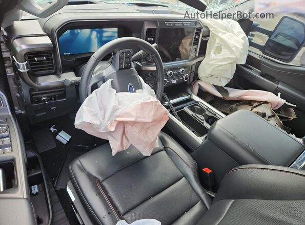 1FT8W2BM9PEE13478 2023 FORD F250 Серебряный Вид панели приборов