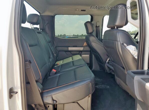 1FT8W2BT1SED19286 2025 FORD F250 Silver Rear seats view