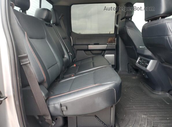 1FT8W2BT7PEE14071 2023 FORD F250 Silver Widok tylnych siedzeń