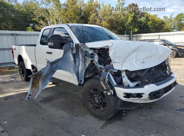 1FT8X2BA2PED39162 2023 FORD F250 White 