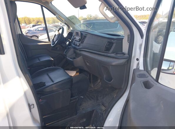1FTBR1X84PKB77908 2023 FORD TRANSIT-250 White Widok wnętrza z przodu