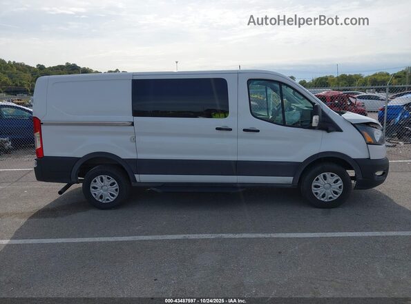 1FTBR1Y88PKA73050 2023 FORD TRANSIT-250 Белый Вид задней части салона