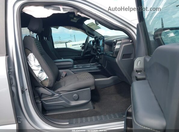 1FTEW1CP0NKF24702 2022 FORD F150 Серебряный Вид салона спереди