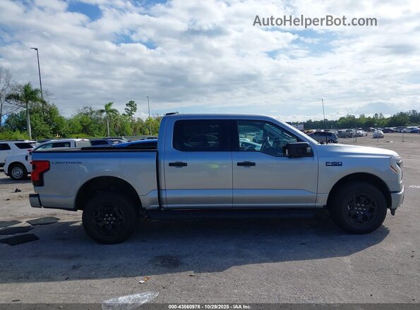 1FTVW3LK6SWG22640 2025 FORD F-150 LIGHTNING Gray Vista interior trasera