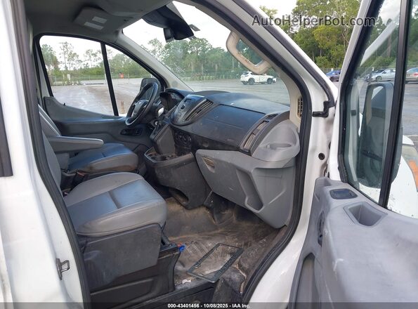 1FTYE1YM3GKB53486 2016 FORD TRANSIT-150 Белый Вид салона спереди