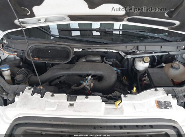 1FTYR1CM9GKB32217 2016 FORD TRANSIT-250 Белый Вид сзади