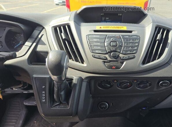 1FTYR3XM3KKA24870 2019 FORD TRANSIT-250  Widok deski rozdzielczej