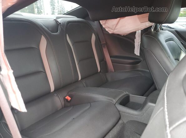 1G1FD1RS3M0139675 2021 CHEVROLET CAMARO White Вид задніх сидінь