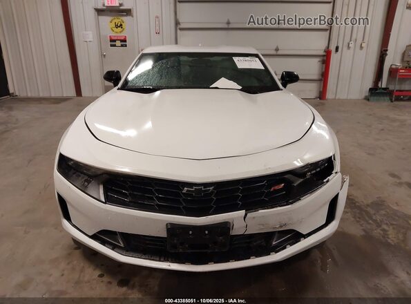1G1FD1RX3P0151695 2023 CHEVROLET CAMARO Белый Вид щитка приборов