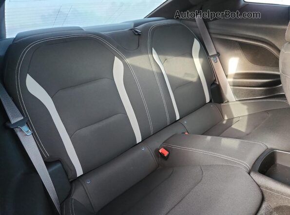 1G1FF1R76M0122343 2021 CHEVROLET CAMARO Black Rear seats view