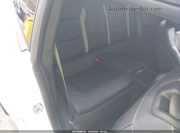1G1FH1R71P0136262 2023 CHEVROLET CAMARO White Вид наклейки з VIN-кодом