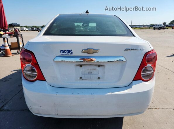 1G1JC5SH3G4139773 2016 CHEVROLET SONIC White Вид ззаду