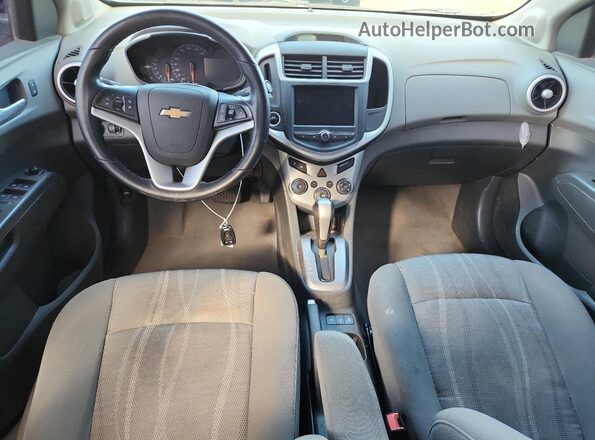 1G1JD5SB3L4100927 2020 CHEVROLET SONIC White Dashboard view