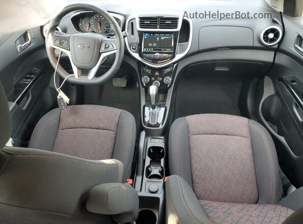 1G1JD6SB7K4149780 2019 CHEVROLET SONIC Угольный Вид панели приборов