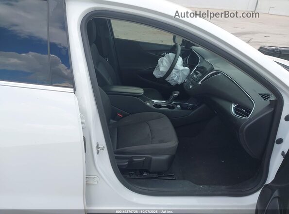 1G1ZD5ST2MF026563 2021 CHEVROLET MALIBU Белый Вид салона спереди