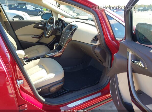 1G4PS5SK4H4105337 2017 BUICK VERANO Red Вид салону спереду