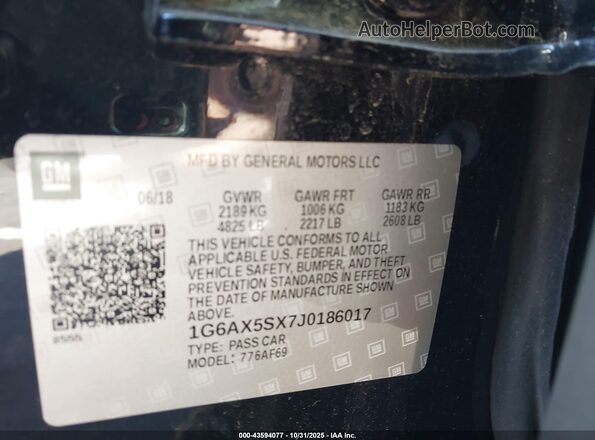 1G6AX5SX7J0186017 2018 CADILLAC CTS Black Engine compartment view