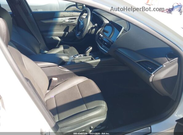 1G6DN5RK9L0136428 2020 CADILLAC CT5 White Front interior view