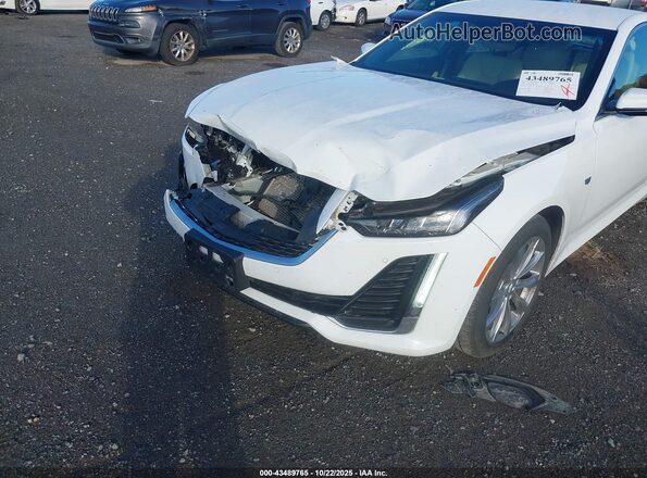 1G6DN5RW2R0122754 2024 CADILLAC CT5 White Front view