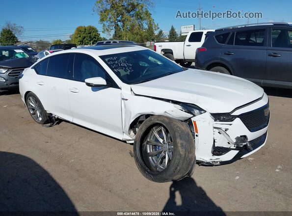 1G6DR5RW2R0131684 2024 CADILLAC CT5 White 360 interior view