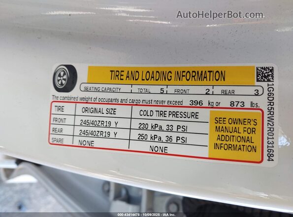 1G6DR5RW2R0131684 2024 CADILLAC CT5 White Engine compartment view