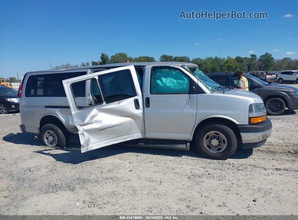 1GAZGPFG0L1118010 2020 CHEVROLET EXPRESS Gray Rear interior view