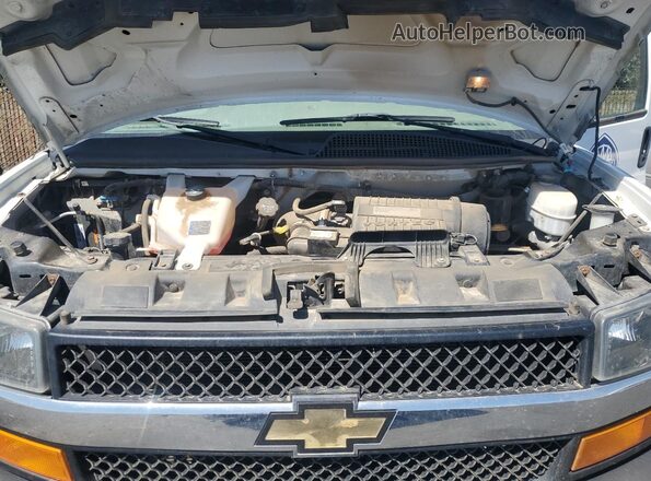 1GAZGPFG2L1142907 2020 CHEVROLET EXPRESS White Շարժիչի բաժամունքի տեսք