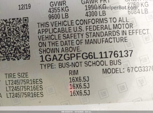 1GAZGPFG6L1176137 2020 CHEVROLET EXPRESS White Engine compartment view