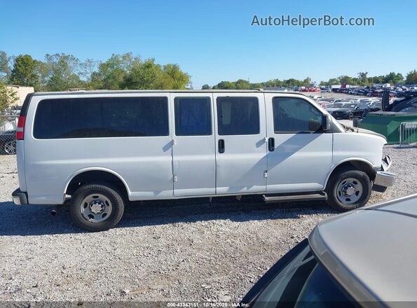 1GAZGPFG6L1176137 2020 CHEVROLET EXPRESS White Rear interior view