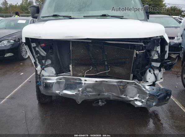 1GAZGPFG9L1148820 2020 CHEVROLET EXPRESS White Front view