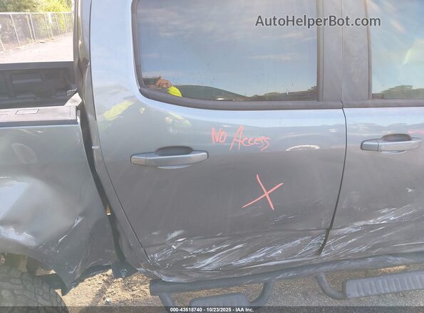 1GCGSDEN7L1244036 2020 CHEVROLET COLORADO Gray Widok naklejki z numerem VIN