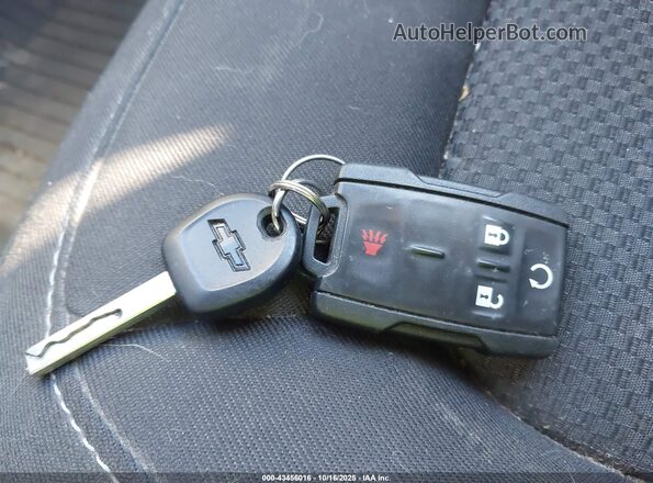 1GCGTCEN7N1301538 2022 CHEVROLET COLORADO Silver Widok deski rozdzielczej