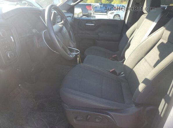 1GCPDBEK7NZ526198 2022 CHEVROLET SILVERADO White Widok wnętrza z przodu