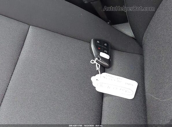 1GCPTEEK3S1126573 2025 CHEVROLET COLORADO Red Առջևի վահանակի տեսք