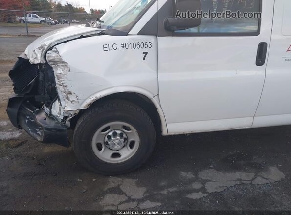 1GCWGAFF8H1126202 2017 CHEVROLET EXPRESS White 